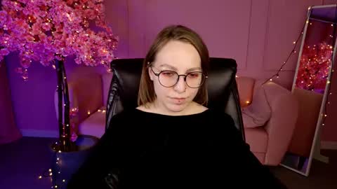 APHEX QUEEN online show from 7, 3, 2025