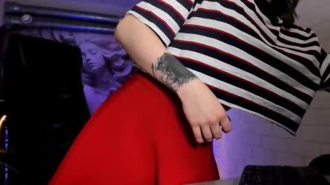 Snapshot of aphexqueen chatting on 6, 11, 2025 APHEX QUEEN online show from 6, 11, 2025