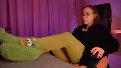 Snapshot of aphexqueen chatting on 16, 12, 2025 APHEX QUEEN online show from 16, 12, 2025