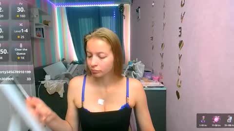 Aphrodite online show from 17, 9, 2025