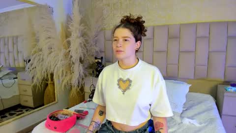 aphrodite online show from 20, 12, 2025