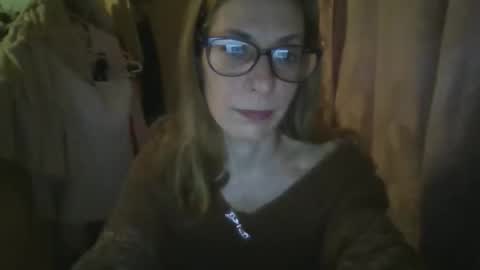 Aphrodity Rox online show from 5, 6, 2026
