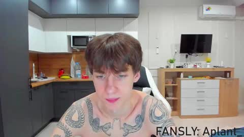 Snapshot of aplant_ chatting on 18, 3, 2026 aplant_ online show from 18, 3, 2026