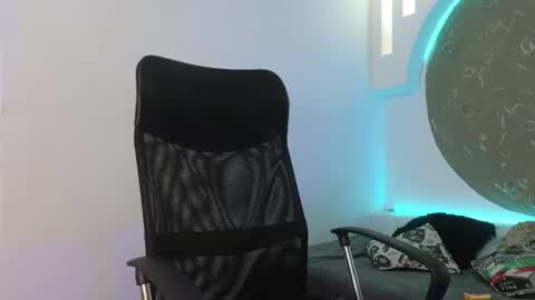 Apolo Lux  online show from 2, 2, 2026