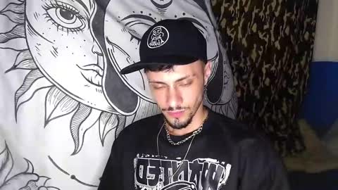 Snapshot of apolo_s chatting on 5, 1, 2025 Andres online show from 5, 1, 2025