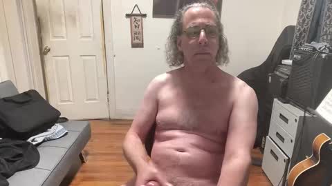 Apostrphy online show from 7, 4, 2026