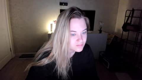 appleyummybuns online show from 15, 11, 2025