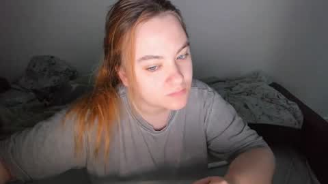 Snapshot of appleyummybuns chatting on 12, 5, 2026 appleyummybuns online show from 12, 5, 2026