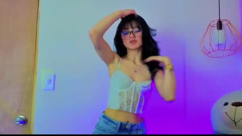 Snapshot of april_bennett chatting on 6, 6, 2026 online show from 6, 6, 2026