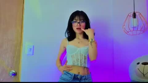 Snapshot of april_bennett chatting on 27, 6, 2026 online show from 27, 6, 2026