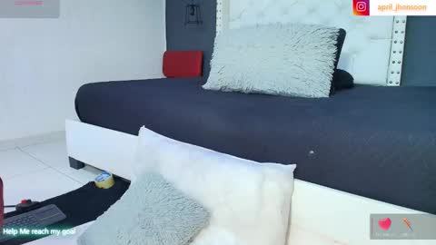 April Jhonsson online show from 11, 1, 2026