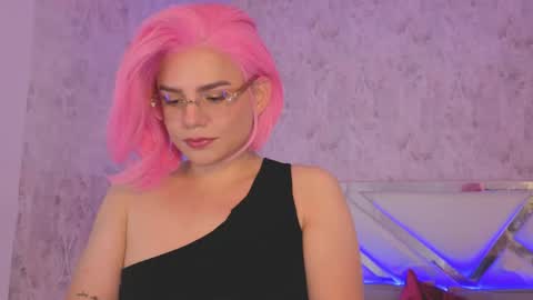 Isabella online show from 16, 5, 2026