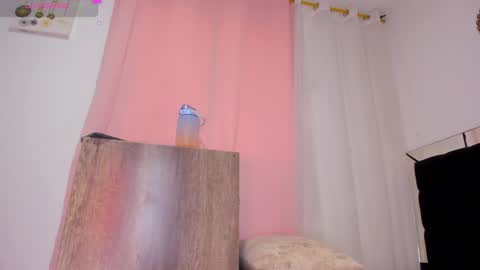 Snapshot of apriladamson_ chatting on 2, 12, 2024 April online show from 2, 12, 2024