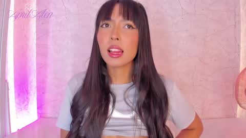Snapshot of aprilalen chatting on 1, 10, 2025 April online show from 1, 10, 2025