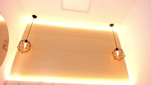 April online show from 13, 11, 2025