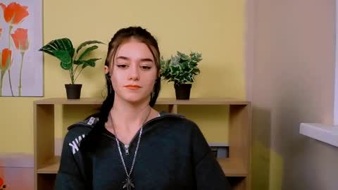 Aprill online show from 21, 12, 2024