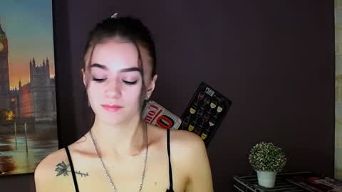 Aprill online show from 21, 1, 2025