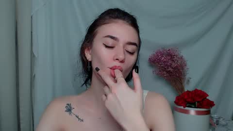 Aprill online show from 23, 1, 2025