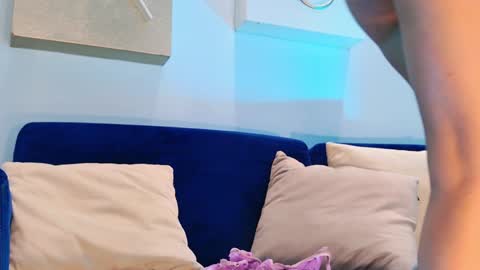 Snapshot of aprilrhodes_ chatting on 17, 1, 2025 April Rhodes online show from 17, 1, 2025