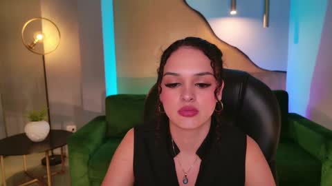 Snapshot of aprilrhodes_ chatting on 26, 2, 2025 April Rhodes online show from 26, 2, 2025