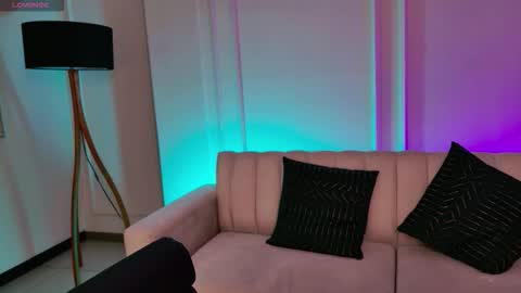 Snapshot of aprilrhodes_ chatting on 14, 10, 2025 April Rhodes online show from 14, 10, 2025