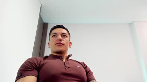 Snapshot of aquiles_51 chatting on 28, 5, 2026 Jonathan online show from 28, 5, 2026
