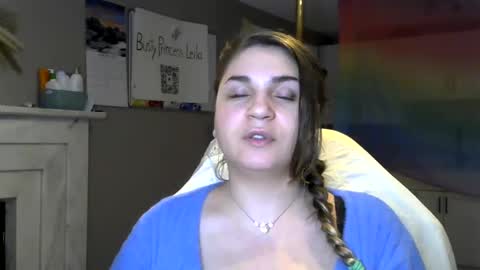 Snapshot of arabbustybeauty chatting on 21, 1, 2025 BustyPrincessLeila online show from 21, 1, 2025
