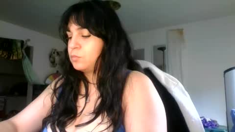 Snapshot of arabbustybeauty chatting on 30, 9, 2025 BustyPrincessLeila online show from 30, 9, 2025