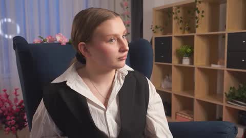 Snapshot of aracelieovaldi chatting on 5, 12, 2025 Valentina online show from 5, 12, 2025