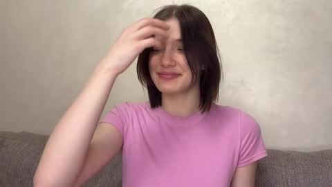 Caroline online show from 31, 3, 2026