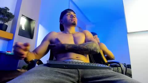 Snapshot of ares_stone chatting on 15, 12, 2025 Ares Stone online show from 15, 12, 2025