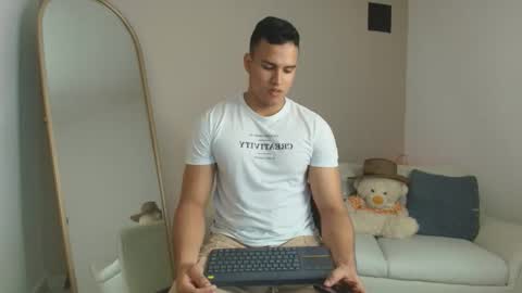 ares levi online show from 5, 2, 2026