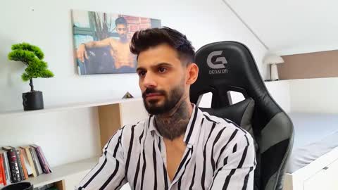 Snapshot of aressteel chatting on 23, 9, 2025 Ares Steel online show from 23, 9, 2025