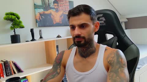 Snapshot of aressteel chatting on 17, 10, 2025 Ares Steel online show from 17, 10, 2025