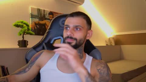 Snapshot of aressteel chatting on 4, 11, 2025 Ares Steel online show from 4, 11, 2025