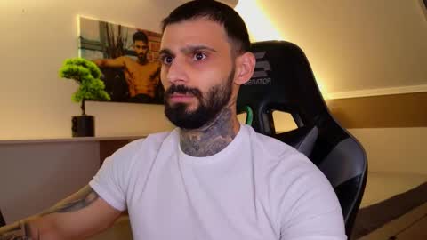 Snapshot of aressteel chatting on 10, 11, 2025 Ares Steel online show from 10, 11, 2025