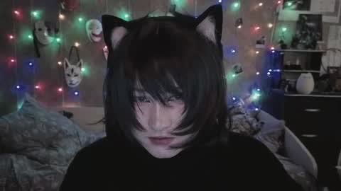 Snapshot of ari_corn chatting on 14, 12, 2025 Ahri online show from 14, 12, 2025