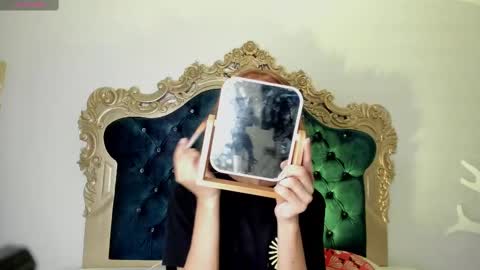 Ari  online show from 17, 11, 2025