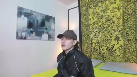 aria y orien  online show from 30, 9, 2025