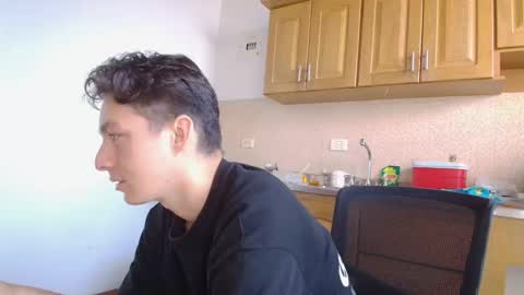 Snapshot of aria_arthur chatting on 15, 10, 2025 aria_arthur online show from 15, 10, 2025