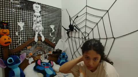 Snapshot of aria_arthur chatting on 21, 10, 2025 aria_arthur online show from 21, 10, 2025