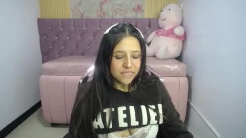 Snapshot of aria_ch1 chatting on 29, 11, 2025 Aria online show from 29, 11, 2025