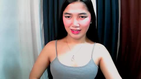 Snapshot of aria_fucks chatting on 5, 11, 2025 ARIA online show from 5, 11, 2025