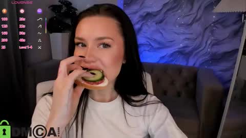 aria_mila online show from 28, 2, 2026