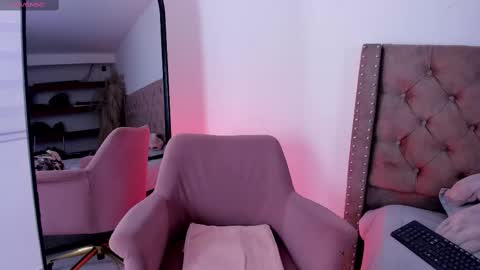 Ari online show from 1, 10, 2025