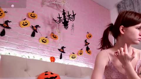 Snapshot of aria_vox chatting on 19, 10, 2025 Your Arianna online show from 19, 10, 2025