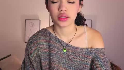 Snapshot of ariaa_23 chatting on 28, 9, 2025 ariaa_23 online show from 28, 9, 2025