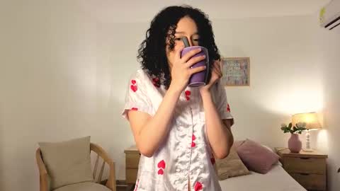 Snapshot of ariaa_23 chatting on 19, 12, 2025 ariaa_23 online show from 19, 12, 2025