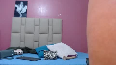 ariacoral online show from 3, 3, 2025