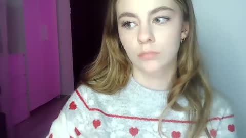 AriaCreazy online show from 5, 1, 2025